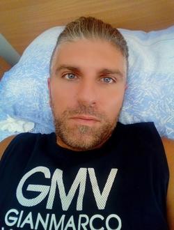 Mario's profile, a single 49-year-old a man in Lausanne