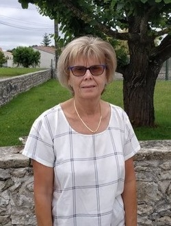 Lyne's profile, a single 71-year-old a woman in La Rochelle