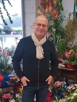 Jean Michel's profile, a single 64-year-old a man in Saint-Cyr-sur-Loire