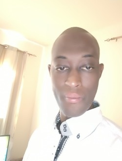 Silman's profile, a single 41-year-old a man in Saint-Louis