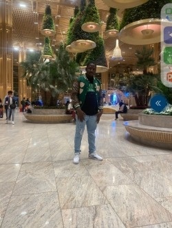 Tchein Nadjombé's profile, a single 35-year-old a man in Abidjan