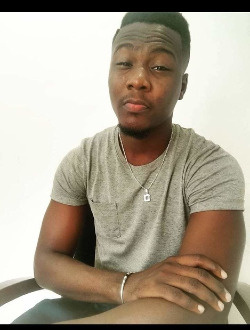 Akapovi's profile, a single 36-year-old a man in Abidjan