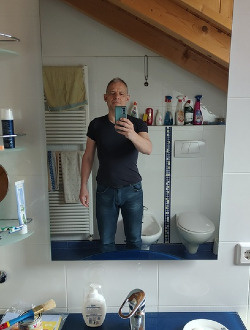 profile picture 0