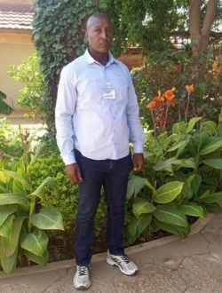 Adams's profile, a single 51-year-old a man in Niamey (Commune I)