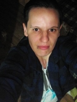 Annie's profile, a single 39-year-old a woman in Amiens