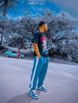 profile picture 0