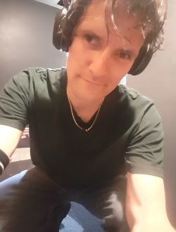 Tigars's profile, a single 47-year-old a man in Lévis