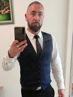 profile picture 0