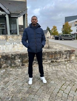 profile picture 0