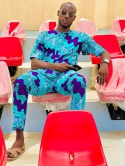 Nando's profile, a single 36-year-old a man in Cotonou