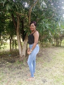 Ghely's profile, a single 38-year-old a woman in Aké-Béfiat