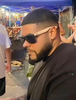 profile picture 0