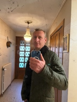 profile picture 0