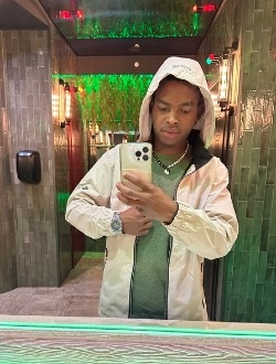 profile picture 0