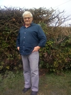 profile picture 0