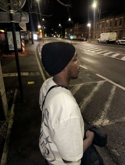 profile picture 0