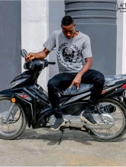 profile picture 0