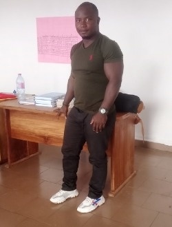 Stéphane's profile, a single 32-year-old a man in Abang