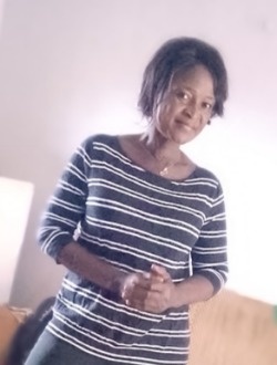 Yvonne's profile, a single 64-year-old a woman in Man