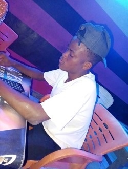 profile picture 0