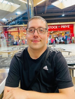profile picture 0