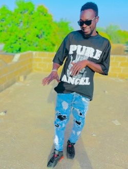 profile picture 0