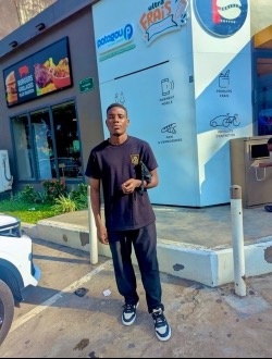 Joël's profile, a single 25-year-old a man in Douala