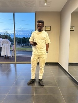profile picture 0