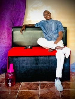 profile picture 0