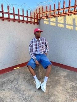 profile picture 0