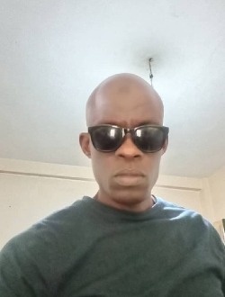 Abass's profile, a single 49-year-old a man in Dakar