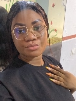 Diana's profile, a single 27-year-old a woman in Abidjan