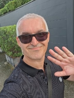 profile picture 0