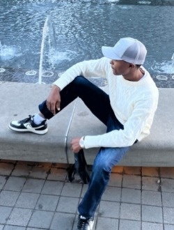 profile picture 0