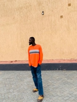 profile picture 0