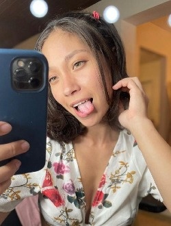 profile picture 0