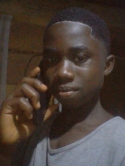 Romuald's profile, a single 19-year-old a man in Yaoundé