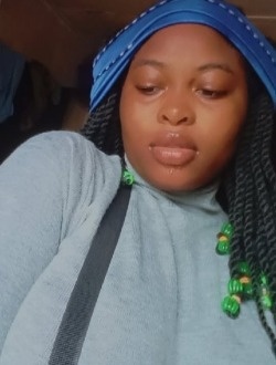 Tresor's profile, a single 20-year-old a woman in Lomé