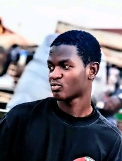 Ismaïl's profile, a single 22-year-old a man in Avéta