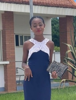 Diane's profile, a single 28-year-old a woman in 1ER Arrondissement