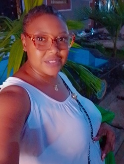 Alvine's profile, a single 45-year-old a woman in Douala