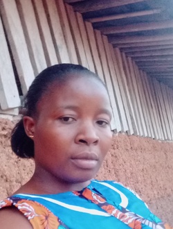 Fidele's profile, a single 37-year-old a woman in Bloléquin