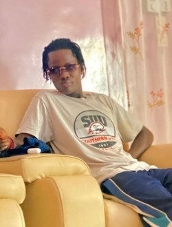 Abdou's profile, a single 19-year-old a man in Dakar