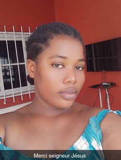 Vanessa's profile, a single 25-year-old a woman in Abidjan