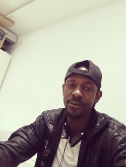 Lacine's profile, a single 38-year-old a man in Abidjan