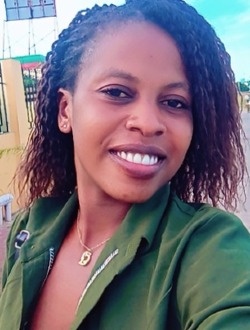 Marie's profile, a single 28-year-old a woman in Abidjan