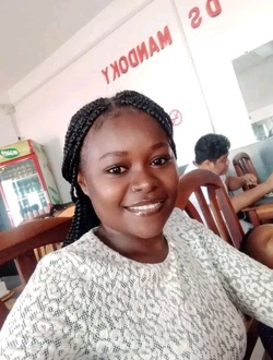 Kassimina's profile, a single 23-year-old a woman in Antsiranana