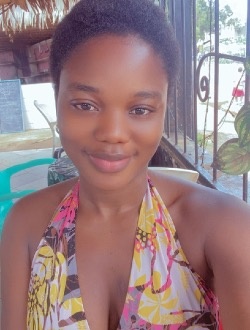 Flo's profile, a single 27-year-old a woman in Yaoundé