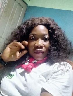 Rosalie's profile, a single 32-year-old a woman in Yaoundé