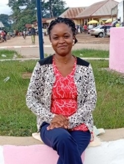 Sandrine's profile, a single 28-year-old a woman in Yaoundé